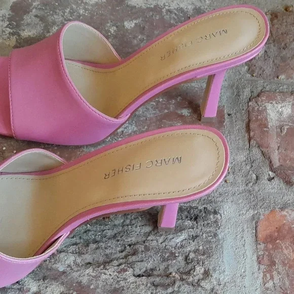 Marc Fisher Danria Med. Pink Sandal - Picture 5 of 12